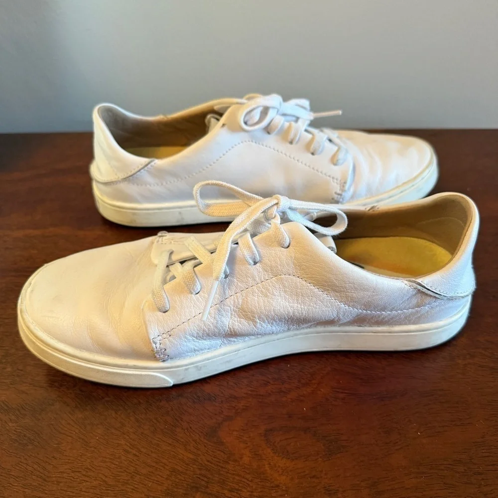 Olukai Pehuea Lī ‘Ili White Leather Sneakers Women’s Size 8